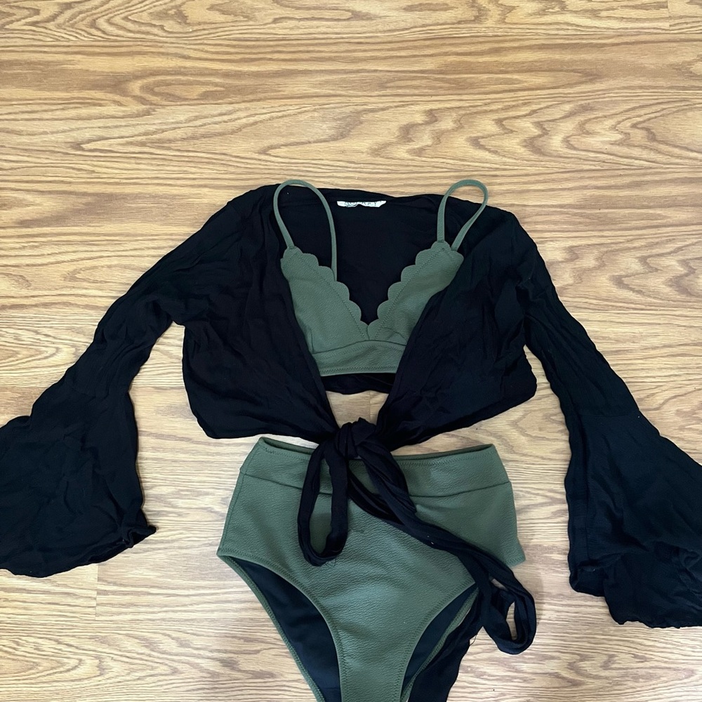 Bikini Bundle - Picture 9 of 9